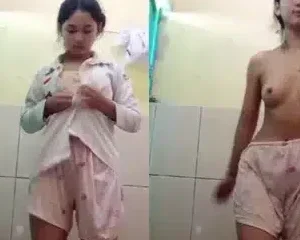 Mấy cháu khăn quàng đỏ sở thích show bím cho các bạn cùng lớp xem