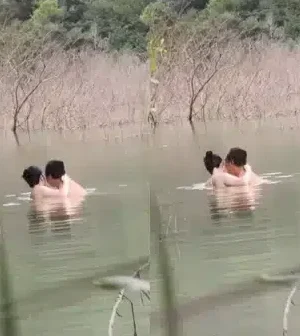 Quay được cảnh cặp đôi mò cua bắt cá dưới ao